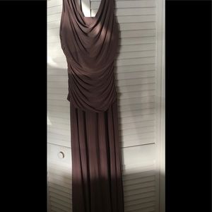 Sleeve less Evening wear